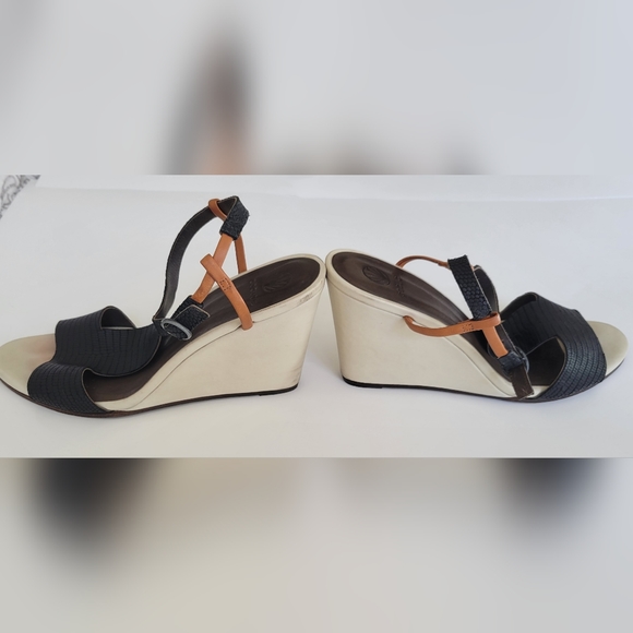 COCLICO Wedge Heel Sandals - Picture 4 of 11